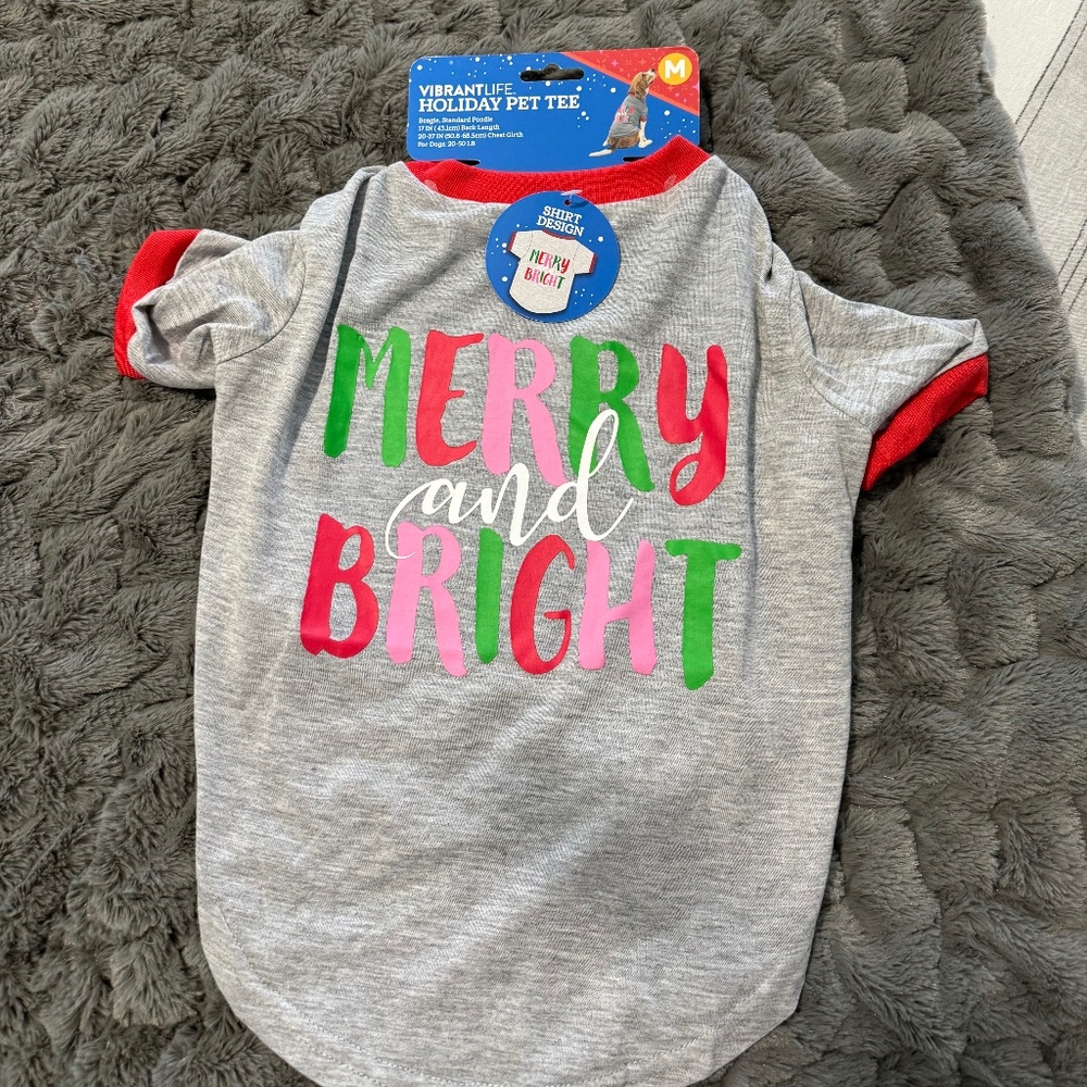 Holiday Pet Tee, NWT. One left
